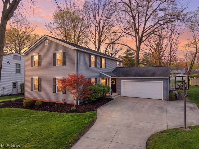 This beautifully maintained four-bedroom colonial welcomes you - Beach Home for sale in Bay Village, Ohio on Beachhouse.com