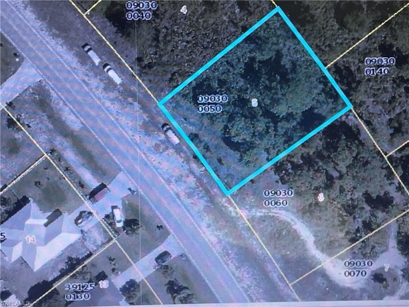 LOCATION LOCATION! This duplex lot is located within easy access - Beach Lot for sale in Lehigh Acres, Florida on Beachhouse.com