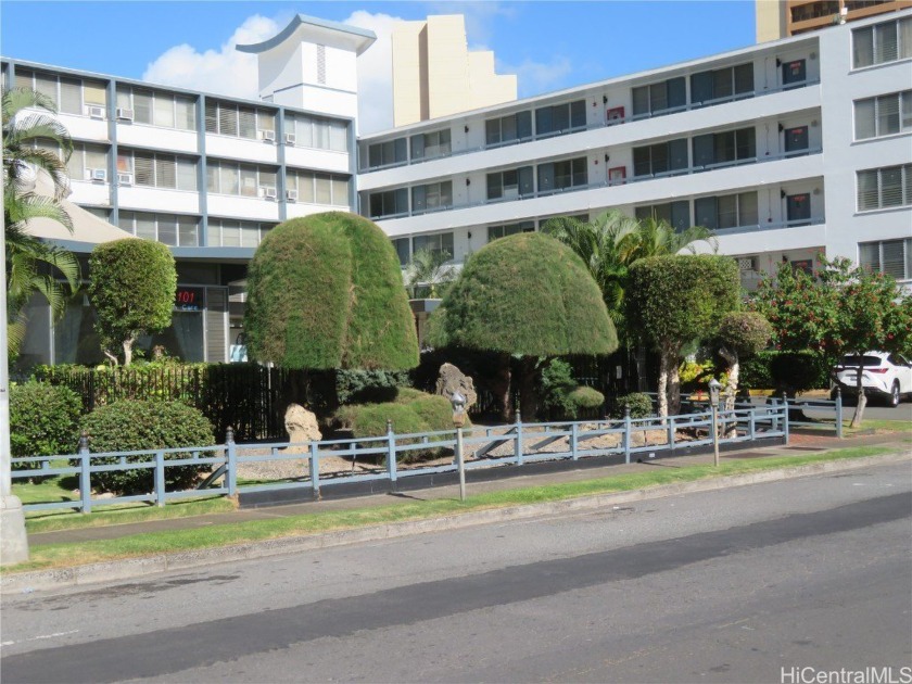 Rycroft Terrace is conveniently located in front of Pagoda Hotel - Beach Condo for sale in Honolulu, Hawaii on Beachhouse.com