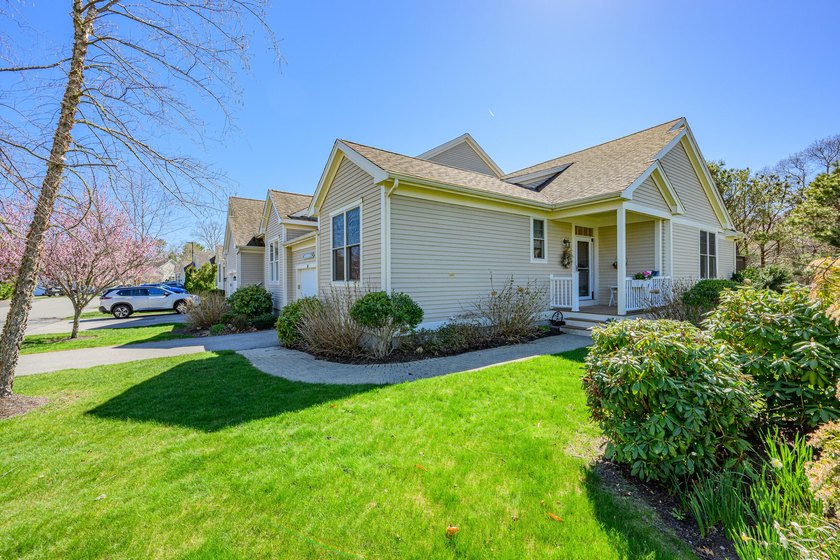 Welcome to Cape Cod Heaven, where elegance meets comfort! This - Beach Condo for sale in Mashpee, Massachusetts on Beachhouse.com