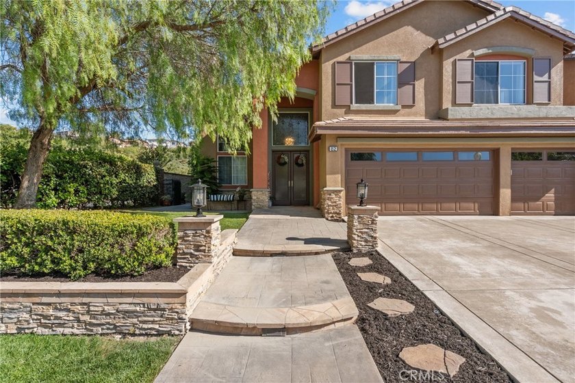 Exceptional 4 Bedrooms, 4 Bathrooms, plus downstairs private - Beach Home for sale in Mission Viejo, California on Beachhouse.com