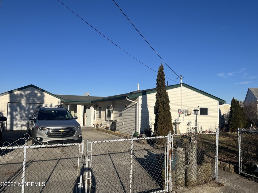 This is a Coming Soon listing and cannot be shown until - Beach Home for sale in Little Egg Harbor, New Jersey on Beachhouse.com