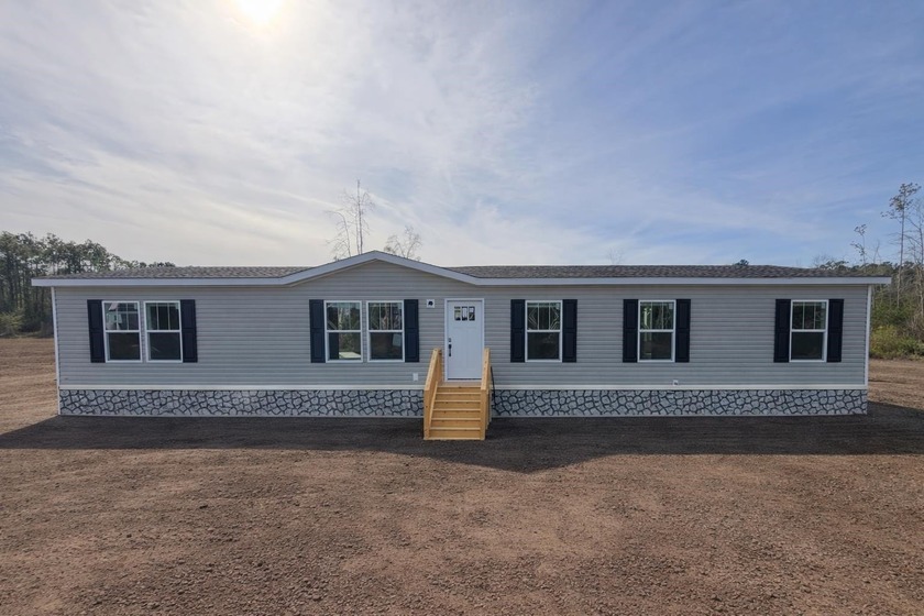 Welcome to your dream home at 2012 Pint Cir, Longs, SC! This - Beach Home for sale in Longs, South Carolina on Beachhouse.com