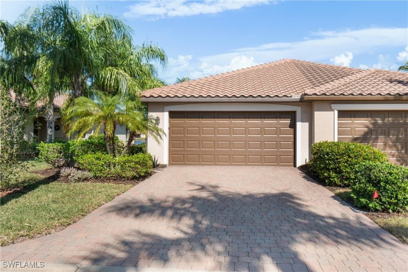 This attached villa stands out with thoughtful upgrades and a - Beach Home for sale in Fort Myers, Florida on Beachhouse.com