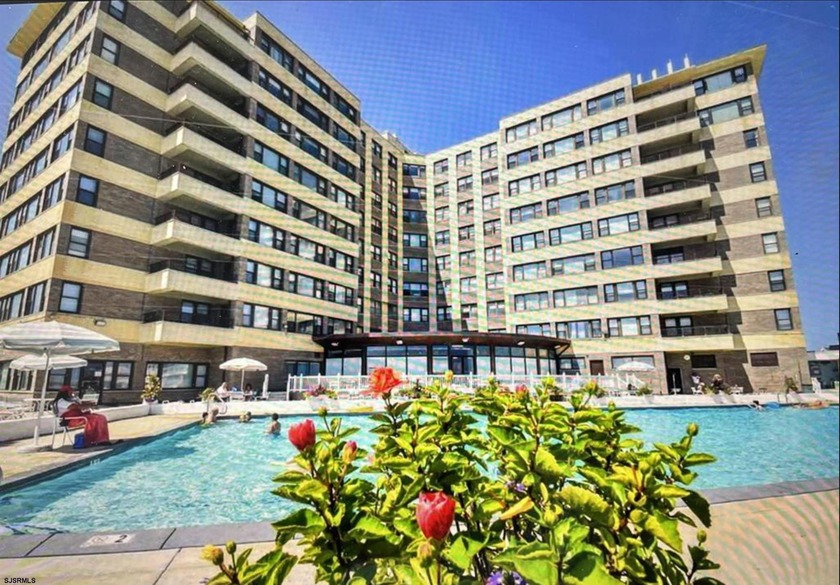 A gorgeous unit, just pack your bags, have a blast during summer - Beach Condo for sale in Atlantic City, New Jersey on Beachhouse.com