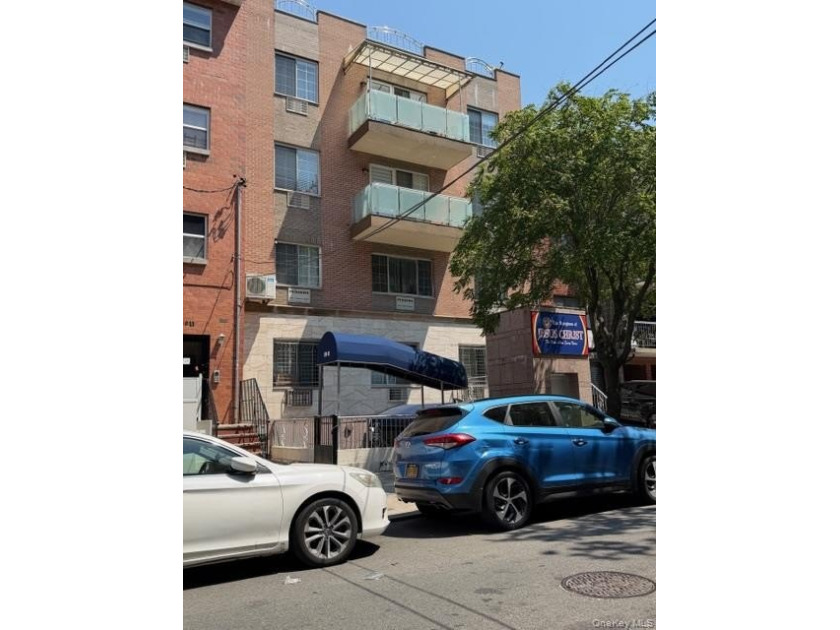 Close To Union Street. Short Distance To Main Street, Subway - Beach Condo for sale in Flushing, New York on Beachhouse.com