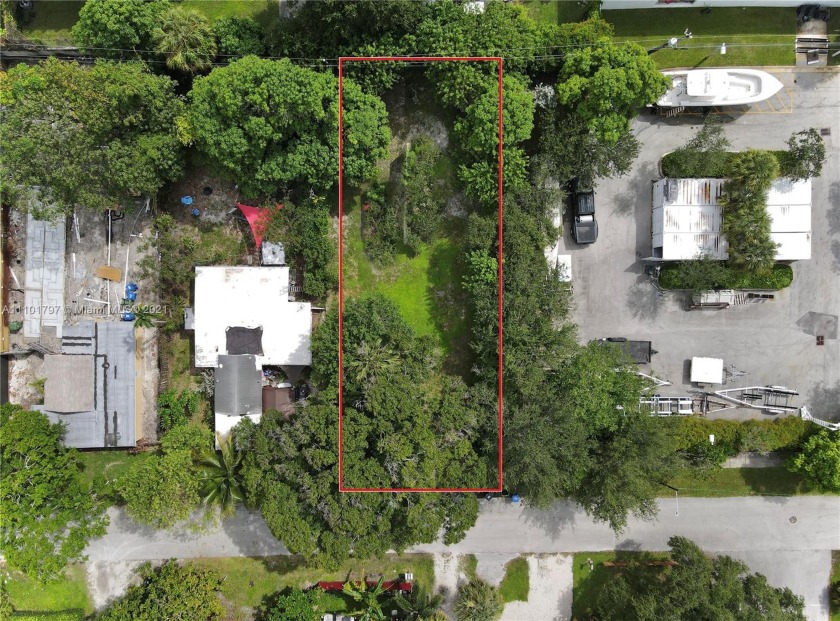 LOCATED ON A VERY QUIET DEAD-END STREET, CLOSE TO THE BEACH - Beach Lot for sale in Fort Lauderdale, Florida on Beachhouse.com