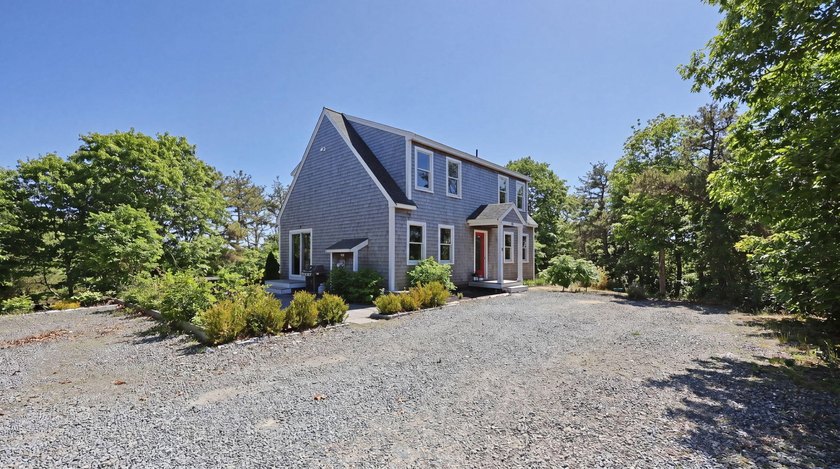 Welcome to 3 Union Field Road, located on Truro's ocean side and - Beach Home for sale in Truro, Massachusetts on Beachhouse.com