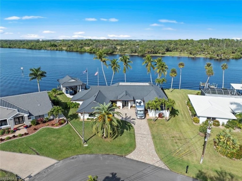 Absolute dream home potential! with an incrdible view of - Beach Home for sale in Fort Myers, Florida on Beachhouse.com