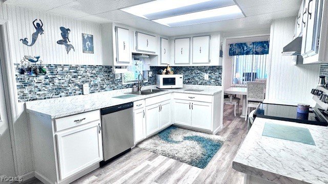 Welcome to your dream home in Old Bridge Village! This - Beach Home for sale in North Fort Myers, Florida on Beachhouse.com