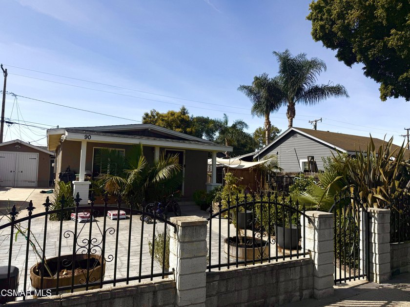 2 homes, Completely remodeled 10 years ago. Two seperate homes - Beach Home for sale in Ventura, California on Beachhouse.com
