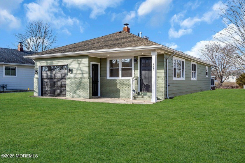 BEST OF THE BEST! Fully renovated home with GORGEOUS scenic - Beach Home for sale in Toms River, New Jersey on Beachhouse.com