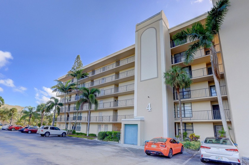 INVESTOR SPECIAL!!  TENANT IN PLACE!! Fully furnished, turn key - Beach Condo for sale in Boca Raton, Florida on Beachhouse.com