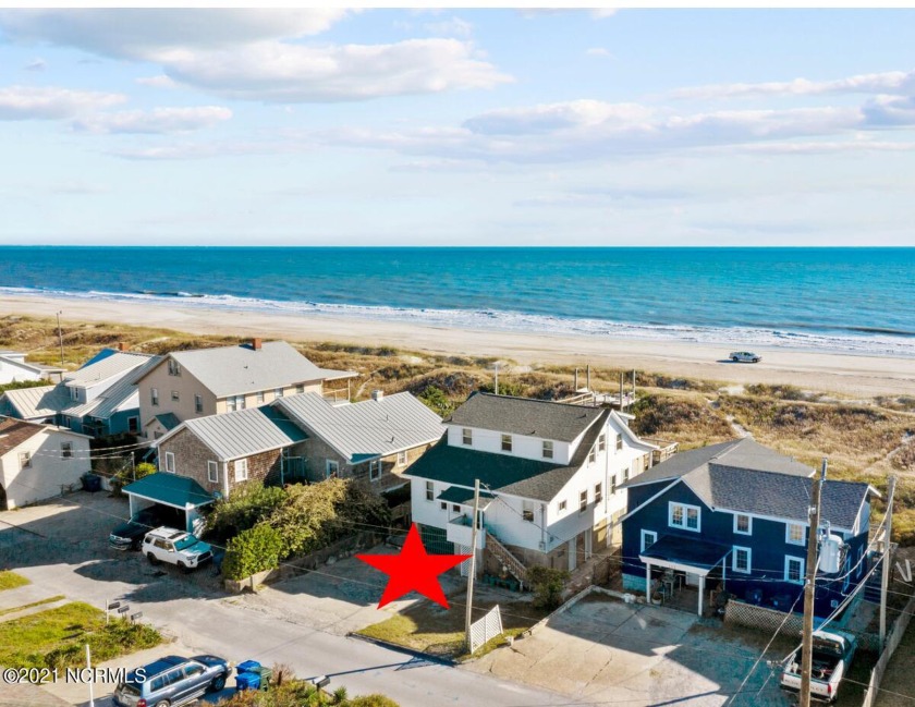 An original beach cottage gem with magnificent views of the - Beach Home for sale in Atlantic Beach, North Carolina on Beachhouse.com
