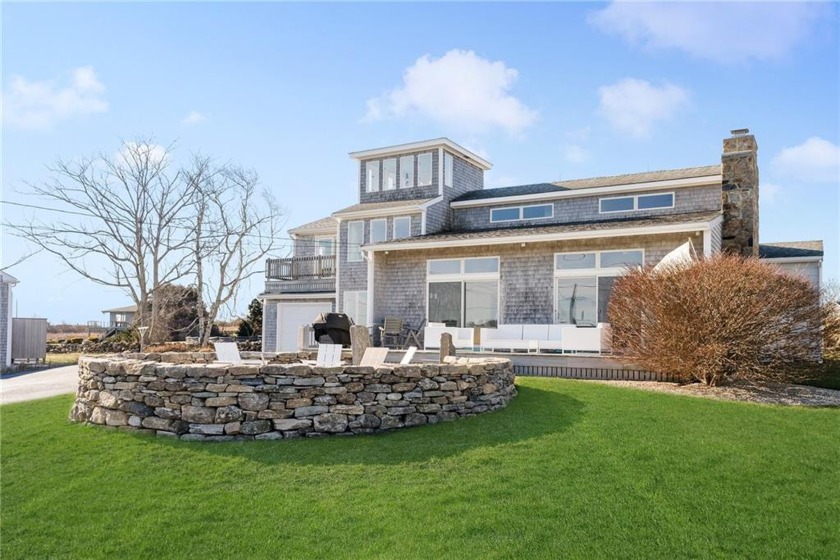 WOW! The photos speak for themselves on this one!  Spectacular - Beach Home for sale in Little Compton, Rhode Island on Beachhouse.com