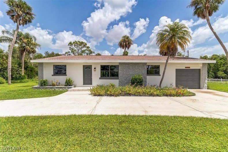 Bring your boat to this completely remodeled, shows-like-new - Beach Home for sale in North Fort Myers, Florida on Beachhouse.com