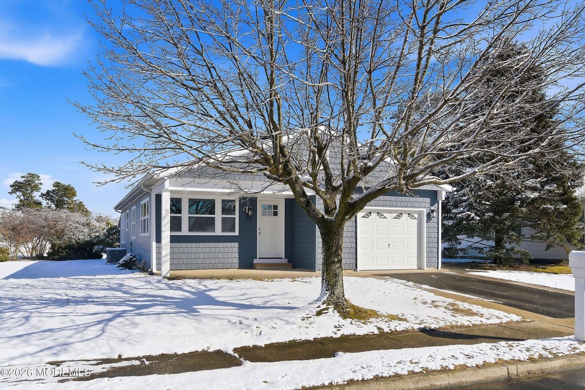 Do not miss your chance to snag this beautifully redone Lakeview - Beach Home for sale in Toms River, New Jersey on Beachhouse.com