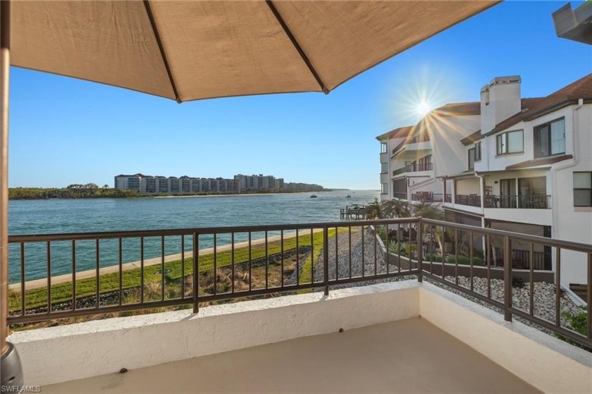 Stunning Waterfront Condo in Isles of Capri - A True Gem!

Don't - Beach Home for sale in Naples, Florida on Beachhouse.com