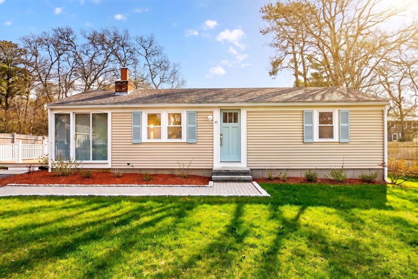 Tucked into a desirable South Dennis neighborhood close to - Beach Home for sale in South Dennis, Massachusetts on Beachhouse.com
