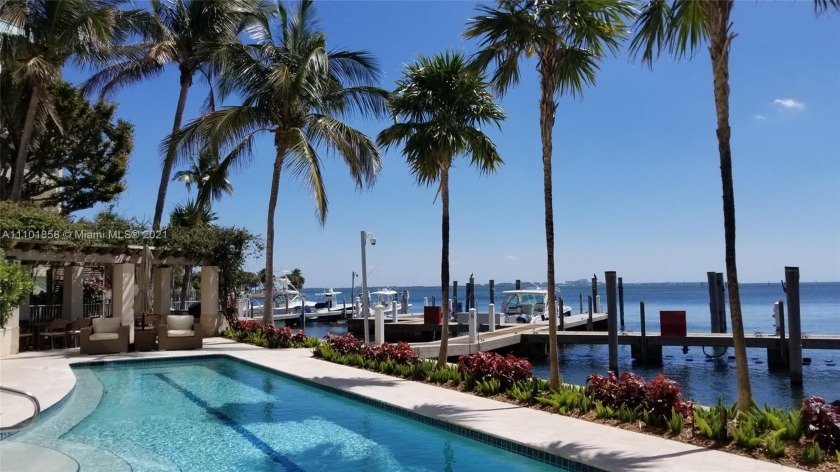 Private luxury residence with only 10 units in the heart of - Beach Condo for sale in Coconut Grove, Florida on Beachhouse.com