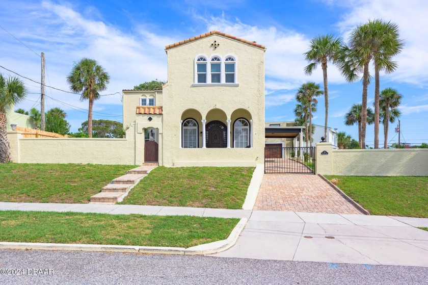 Do not miss your chance to own the Historic Rothschild Manor - Beach Commercial for sale in Daytona Beach, Florida on Beachhouse.com