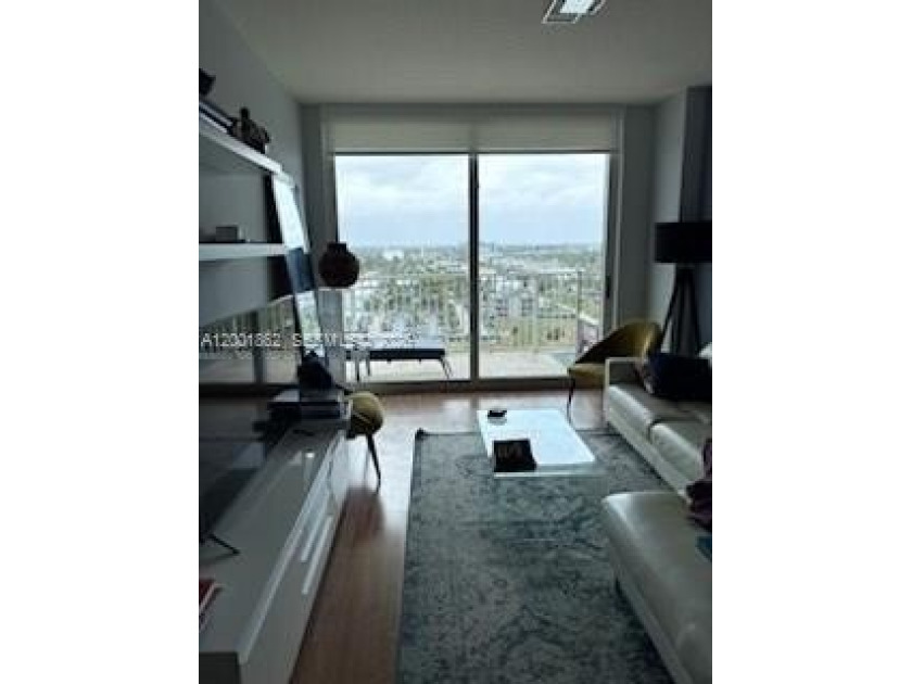 This appartment has fantastic views of the intercoastal and down - Beach Condo for sale in Fort Lauderdale, Florida on Beachhouse.com