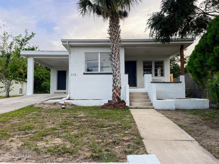 Beautifully refreshed classic character concrete block home. 828 - Beach Home for sale in Daytona Beach, Florida on Beachhouse.com