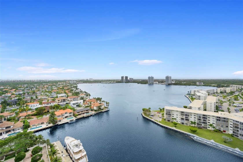 LOVELY REMODELED GEM WITH BREATHLESS WATER VIEWS!  THIS - Beach Condo for sale in Aventura, Florida on Beachhouse.com