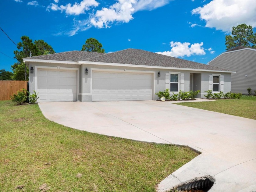 Holiday Homes Alexander Floor Plan - Better Than New!

This - Beach Home for sale in Palm Coast, Florida on Beachhouse.com