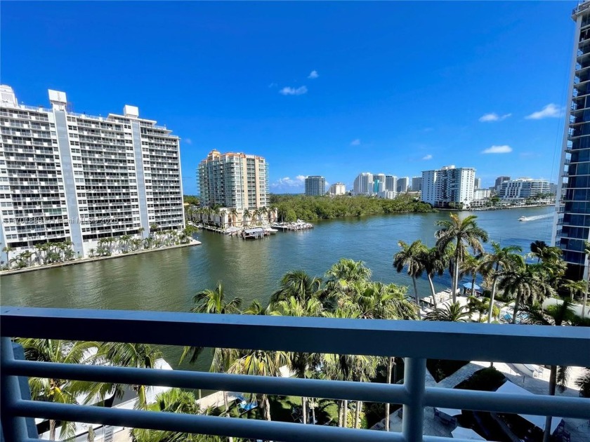 Desirable DIRECT WATER Unit with AMAZING Intracoastal Views. Sit - Beach Commercial for sale in Fort Lauderdale, Florida on Beachhouse.com