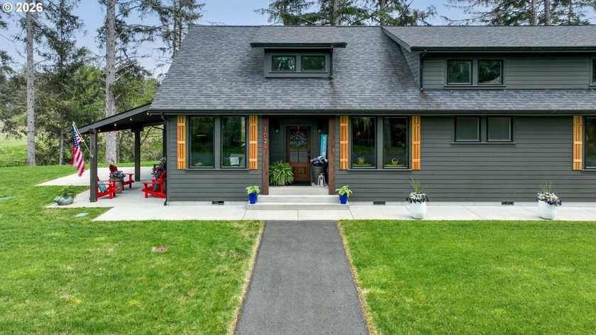 Experience refined living in this custom-built craftsman - Beach Home for sale in Warrenton, Oregon on Beachhouse.com