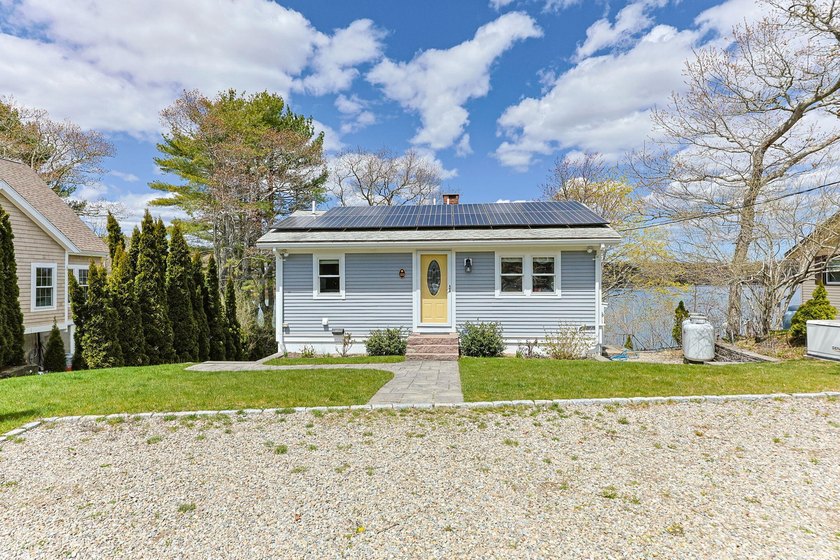 Rare opportunity to own a meticulously cared for waterfront - Beach Home for sale in Plymouth, Massachusetts on Beachhouse.com
