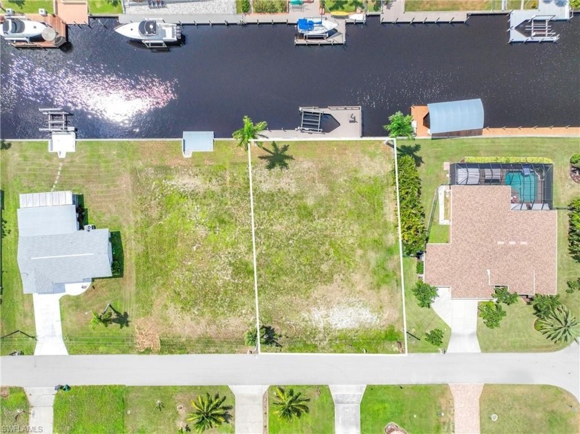 This exceptional waterfront lot in Cape Coral offers direct boat - Beach Lot for sale in Cape Coral, Florida on Beachhouse.com