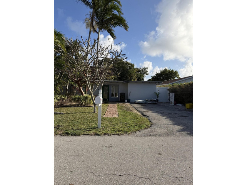 Welcome to this charming home located in the heart of Delray - Beach Home for sale in Delray Beach, Florida on Beachhouse.com