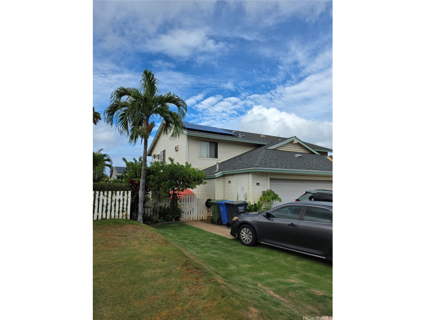 Property is being sold *AS-IS*. Please do not disturb the - Beach Townhome/Townhouse for sale in Waianae, Hawaii on Beachhouse.com