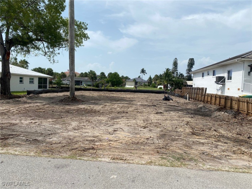 Build your waterfront dream home in the Conners area of - Beach Lot for sale in Naples, Florida on Beachhouse.com