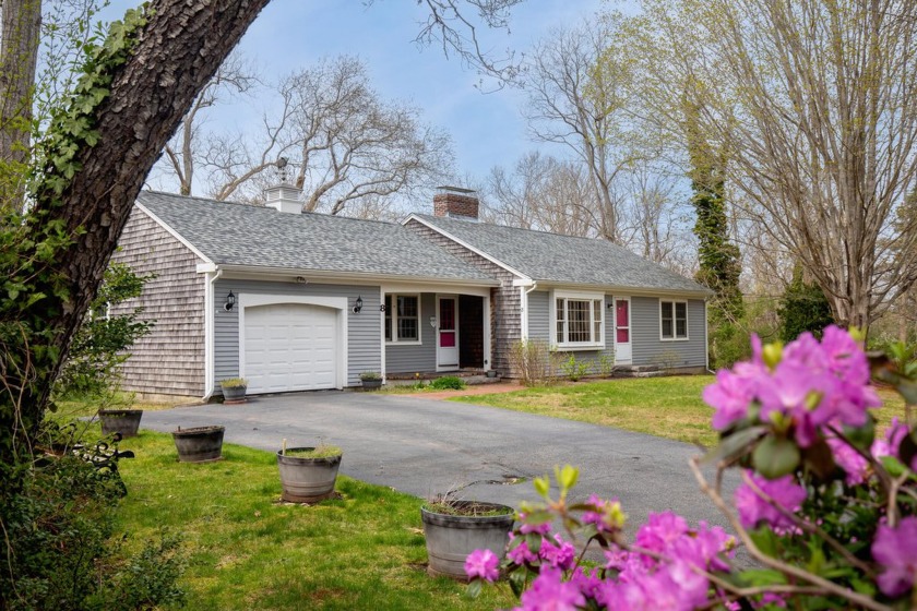 Location, Location! A rare find in this price range, so close to - Beach Home for sale in Barnstable, Massachusetts on Beachhouse.com