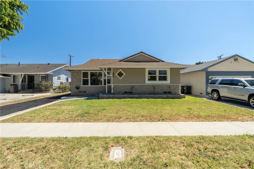 Turnkey and tastefully updated, this 3 bedroom, 2 bathroom home - Beach Home for sale in Long Beach, California on Beachhouse.com
