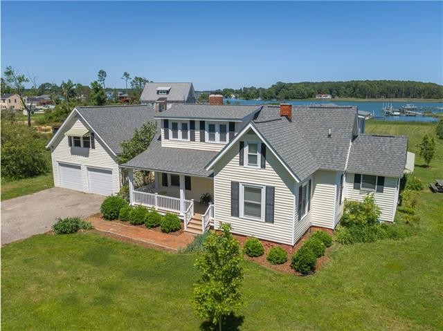 Precious 1920's Waterfront Cottage with wide peaceful views of - Beach Home for sale in White Stone, Virginia on Beachhouse.com