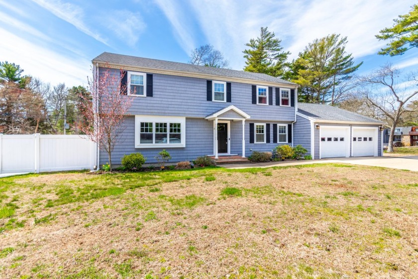 Welcome to Onset! Set on nearly an acre of land, this updated - Beach Home for sale in Onset, Massachusetts on Beachhouse.com