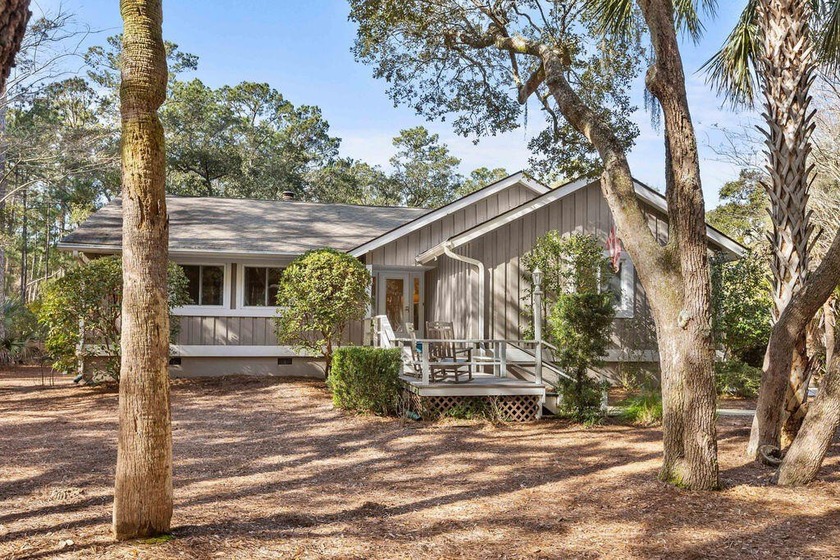 Charming 3 BR 2 BA Seabrook Island beach cottage situated on a - Beach Home for sale in Seabrook Island, South Carolina on Beachhouse.com