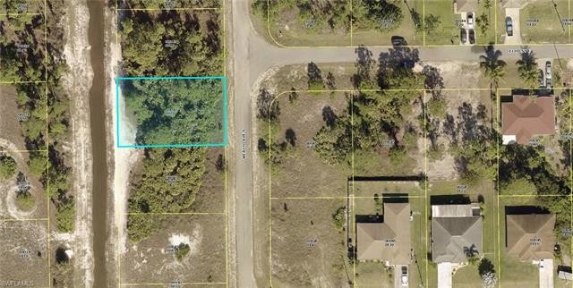 CANAL LOT IN THE SE AREA OF LEHIGH, COME AND BUILD YOUR HOME - Beach Lot for sale in Lehigh Acres, Florida on Beachhouse.com