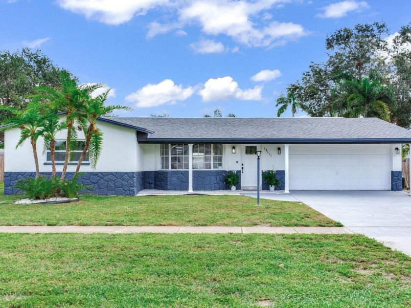 NO FLOODING, NO DAMAGE, NO POWER LOSS! Welcome to your dream - Beach Home for sale in Largo, Florida on Beachhouse.com