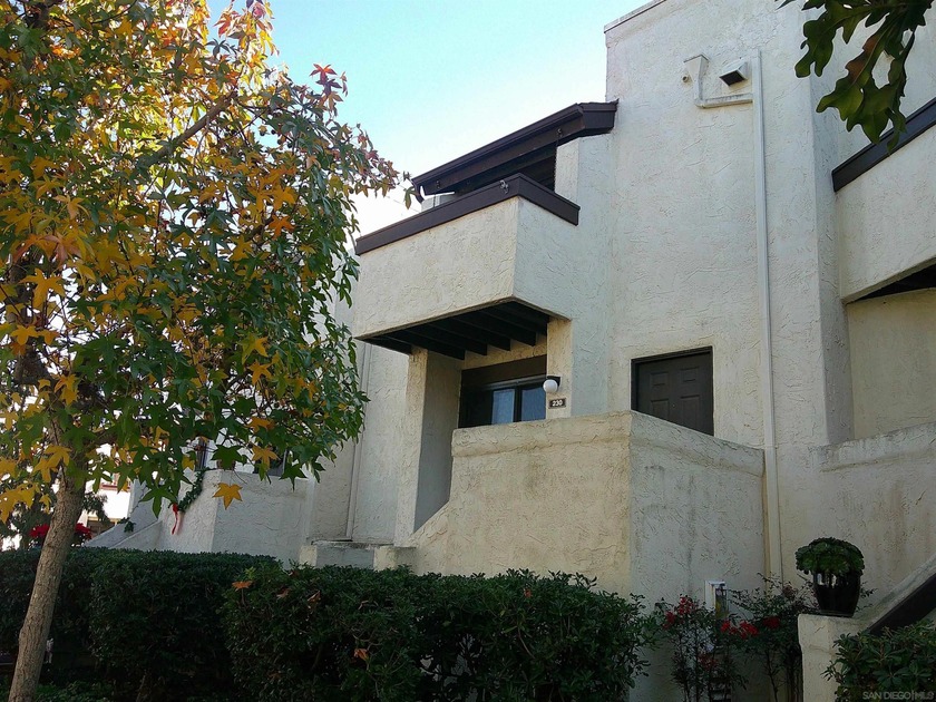 Sea Colony Plan 2 Townhome that is 10 blocks to the beach. Be - Beach Condo for sale in San Diego, California on Beachhouse.com