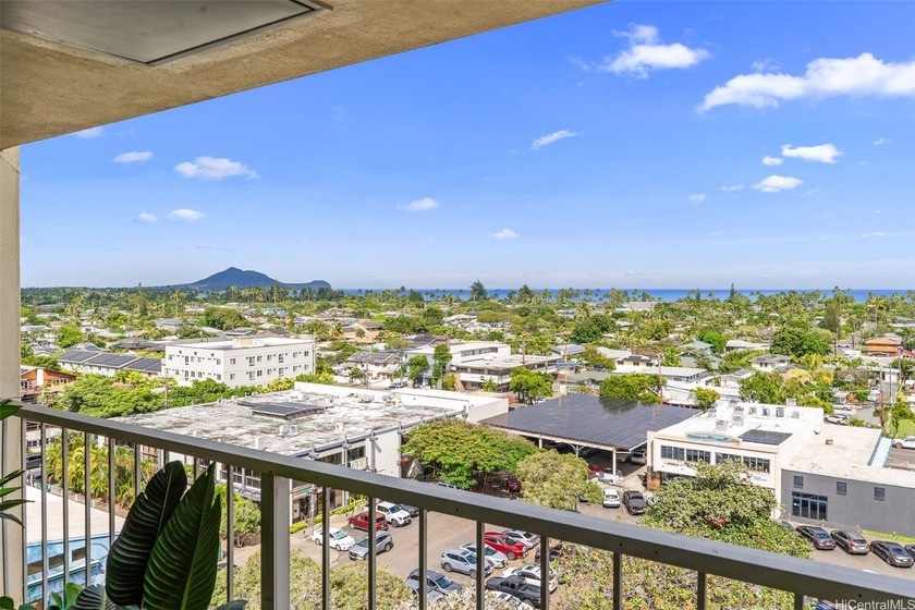 Discover a premier opportunity to own one of the few condos in - Beach Condo for sale in Kailua, Hawaii on Beachhouse.com