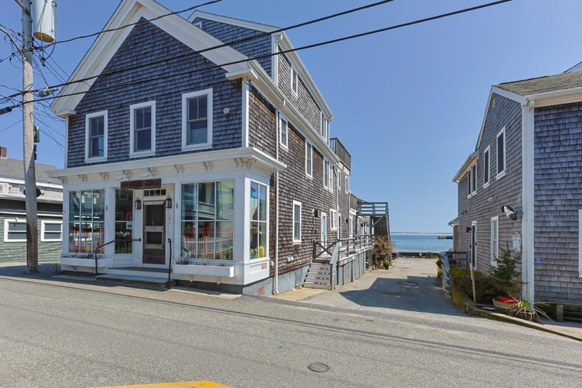 Welcome to Fisherman's Cove. This renovated top-floor studio in - Beach Condo for sale in Provincetown, Massachusetts on Beachhouse.com