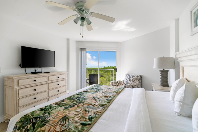 2/2 D-1 model with a nice Ocean view from Main Bedroom and - Beach Condo for sale in Key Largo, Florida on Beachhouse.com