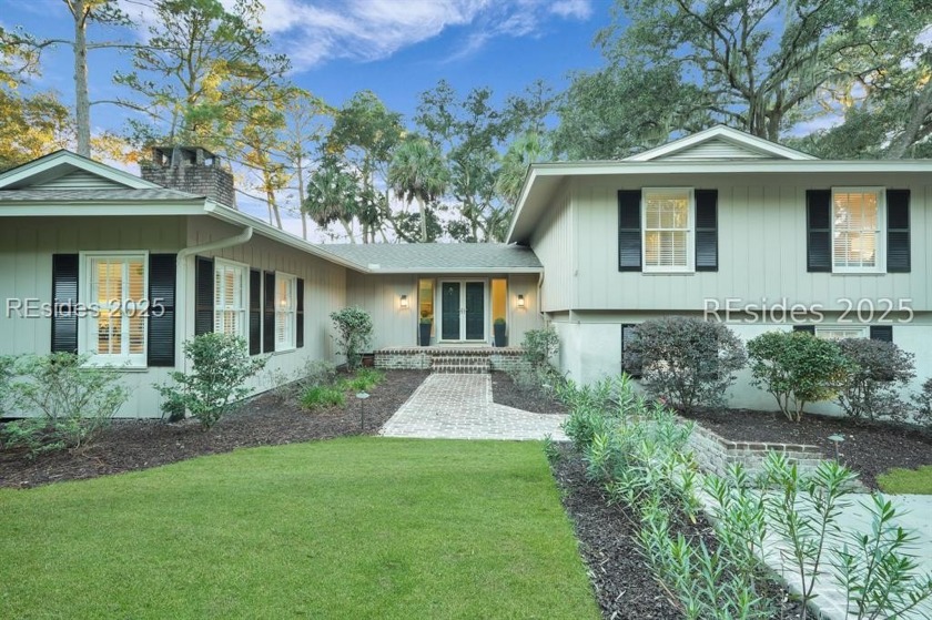 Fantastic location just five rows from the ocean and directly on - Beach Home for sale in Hilton Head Island, South Carolina on Beachhouse.com