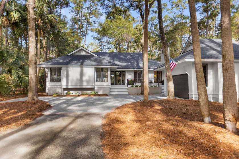 Absolutely adorable single-level home situated on a spacious - Beach Home for sale in Seabrook Island, South Carolina on Beachhouse.com