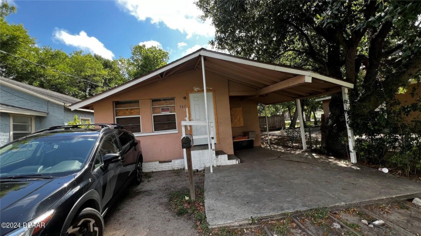 Investor Alert! Consider this fix-and-flip or fix-and-hold - Beach Home for sale in Daytona Beach, Florida on Beachhouse.com